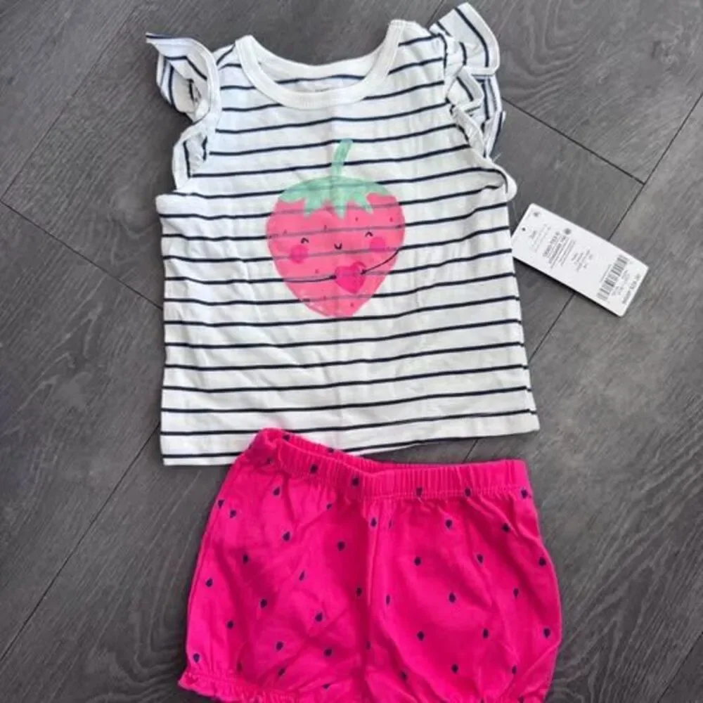 NWT Carters Baby Girl Outfits 0-3 Months
